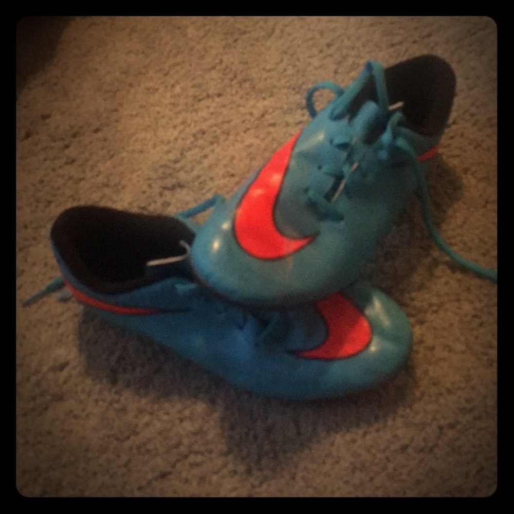 Nike hypervenom blue and coral